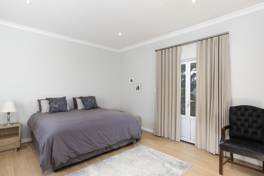 5 Bedroom Property for Sale in Dennegeur Western Cape